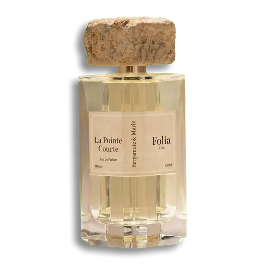 Product shot of La Pointe Courte by Folia Paris