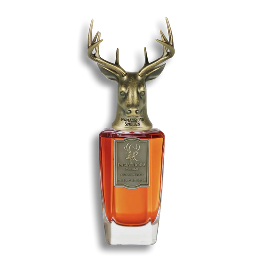 Product shot of Dux Orientis by Pana Dora