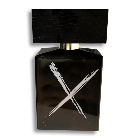 Product shot of Rake & Ruin by Beaufort London